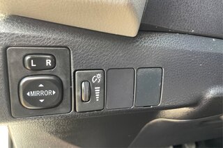 2016 Toyota Corolla LE — photo 29