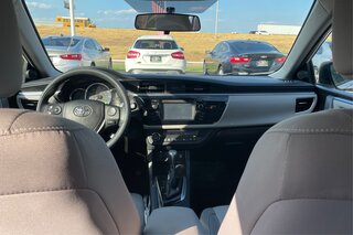 2016 Toyota Corolla LE — photo 22