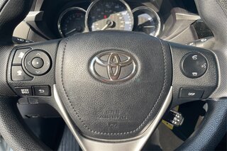 2016 Toyota Corolla LE — photo 18