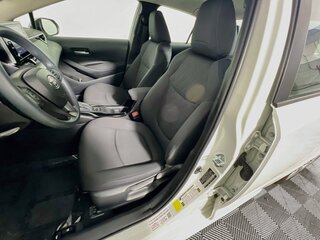 2021 Toyota Corolla LE — photo 11
