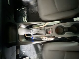 2021 Toyota Corolla LE — photo 19