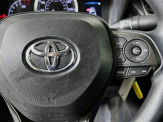 2021 Toyota Corolla LE — photo 15