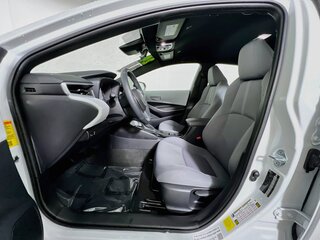 2024 Toyota Corolla SE — photo 12