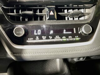 2024 Toyota Corolla SE — photo 20