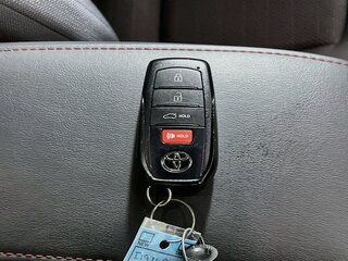 2024 Toyota Corolla SE — photo 33