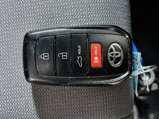 2024 Toyota Corolla SE — photo 32