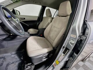 2026 Toyota Corolla Cross L — photo 12
