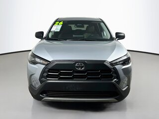 2026 Toyota Corolla Cross L — photo 8