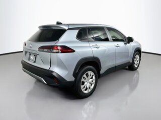 2026 Toyota Corolla Cross L — photo 3