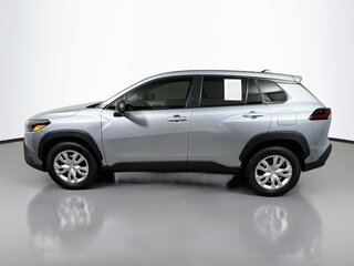 2026 Toyota Corolla Cross L — photo 6