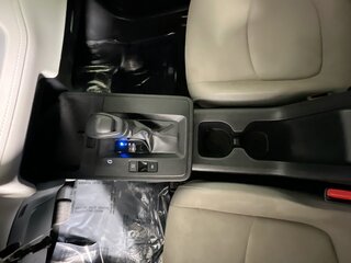 2026 Toyota Corolla Cross L — photo 20