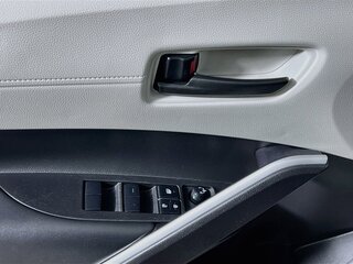 2026 Toyota Corolla Cross L — photo 13