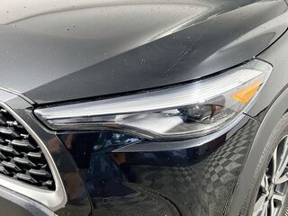 2025 Toyota Corolla Cross XLE — photo 9