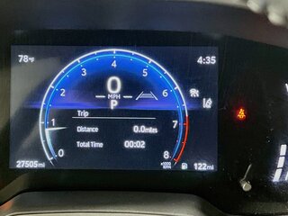 2025 Toyota Corolla Cross XLE — photo 19