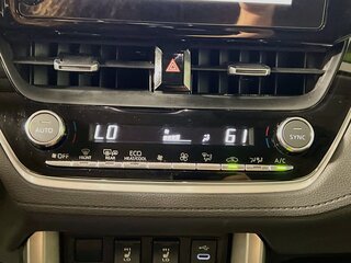 2025 Toyota Corolla Cross XLE — photo 23