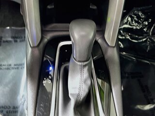 2025 Toyota Corolla Cross XLE — photo 21