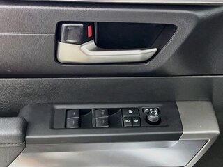 2025 Toyota Sequoia SR5 — photo 14