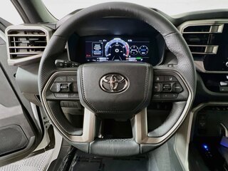 2025 Toyota Sequoia SR5 — photo 15