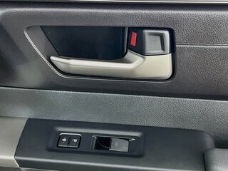 2025 Toyota Sequoia SR5 — photo 29
