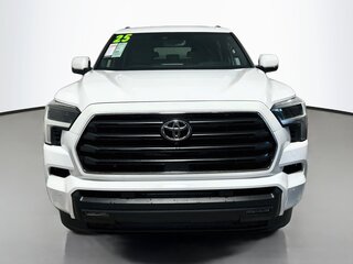 2025 Toyota Sequoia SR5 — photo 8