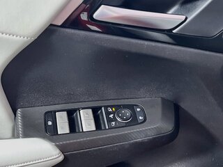 2025 Mitsubishi Outlander SE — photo 13