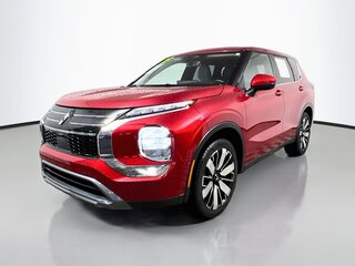2025 Mitsubishi Outlander SE — photo 6