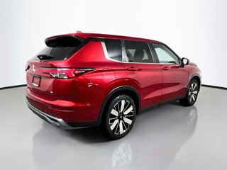 2025 Mitsubishi Outlander SE — photo 3