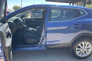 2021 Nissan Rogue Sport S — photo 9