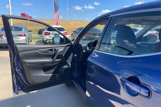 2021 Nissan Rogue Sport S — photo 21