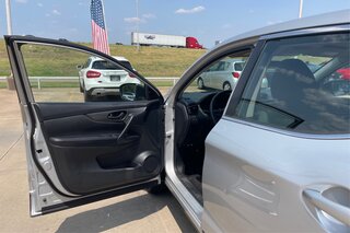 2018 Nissan Rogue Sport S — photo 21