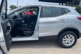 2018 Nissan Rogue Sport S — photo 9