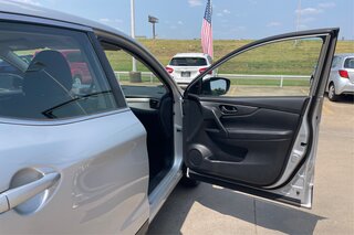 2018 Nissan Rogue Sport S — photo 23