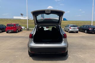 2018 Nissan Rogue Sport S — photo 12