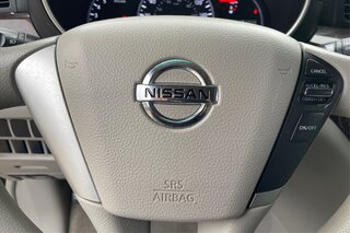 2015 Nissan Quest S — photo 18