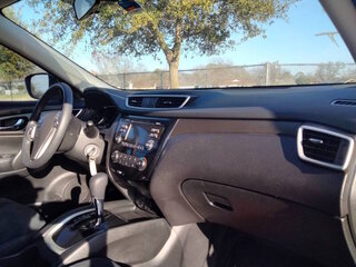 2016 Nissan Rogue S — photo 19