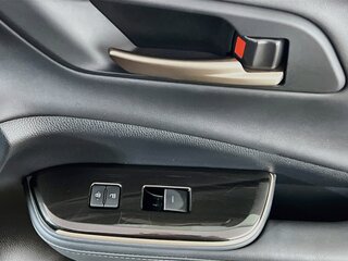 2024 Toyota Crown XLE — photo 29