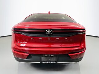 2024 Toyota Crown XLE — photo 4