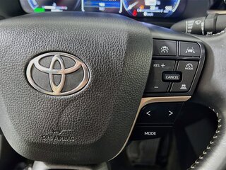 2024 Toyota Crown XLE — photo 17