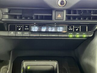 2024 Toyota Crown XLE — photo 23