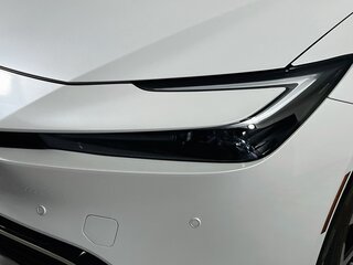2025 Toyota Prius XSE — photo 8