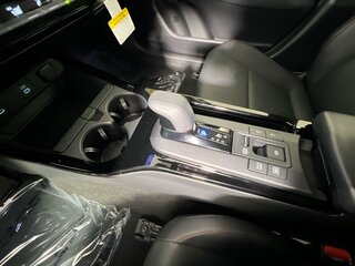 2025 Toyota Prius XSE — photo 21
