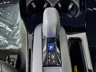 2025 Toyota Prius XSE — photo 20