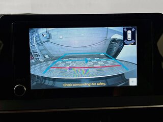 2025 Toyota Prius XSE — photo 24