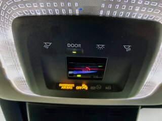 2025 Toyota Prius XSE — photo 17
