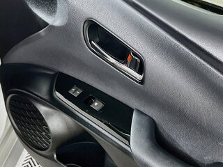 2017 Toyota Prius Four — photo 29