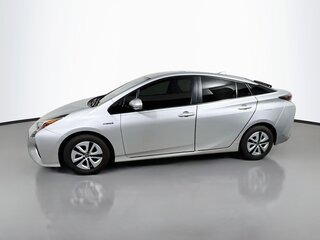 2017 Toyota Prius Four — photo 6