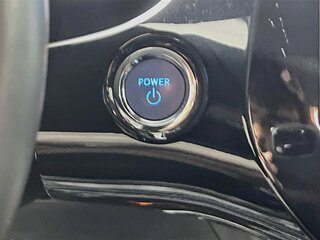 2017 Toyota Prius Four — photo 20