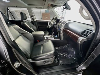 2022 Toyota 4Runner Limited — photo 28