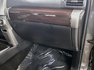 2022 Toyota 4Runner Limited — photo 32