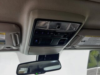 2022 Toyota 4Runner Limited — photo 18